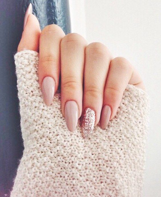 Top 10 Nail Artists on Instagram For Your Bridal Manicure | Weddingplz